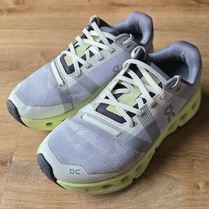 On Running Cloudgo Running Shoes - Frost | Hay size W6